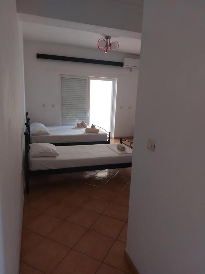 Family Apartments Σαράντα Εξωτερικό φωτογραφία
