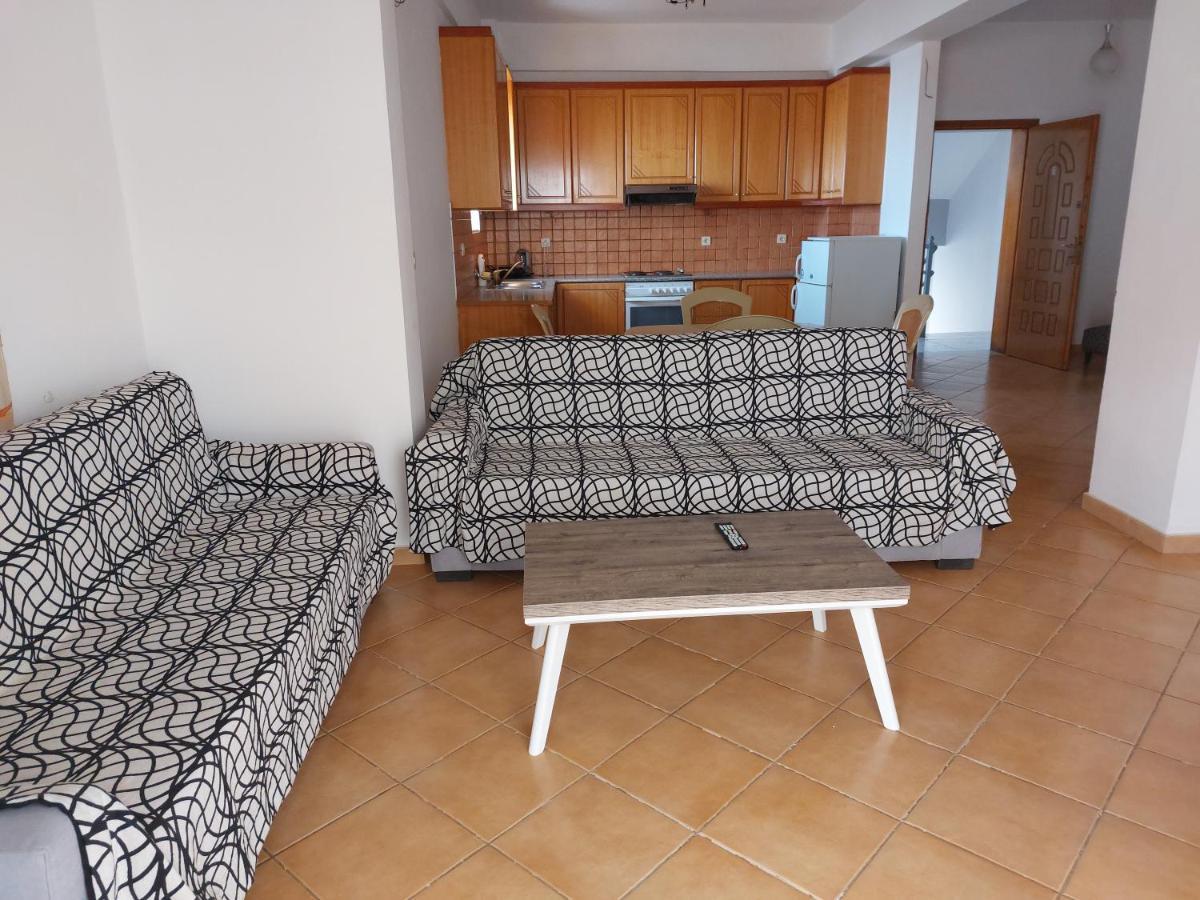 Family Apartments Σαράντα Εξωτερικό φωτογραφία