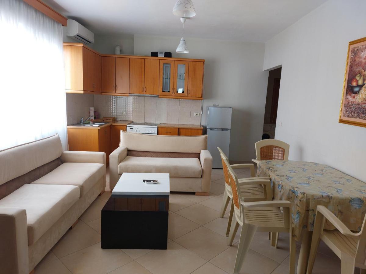 Family Apartments Σαράντα Εξωτερικό φωτογραφία